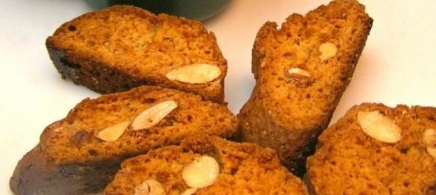 Кантуччи - итальянское печенье с миндалем
