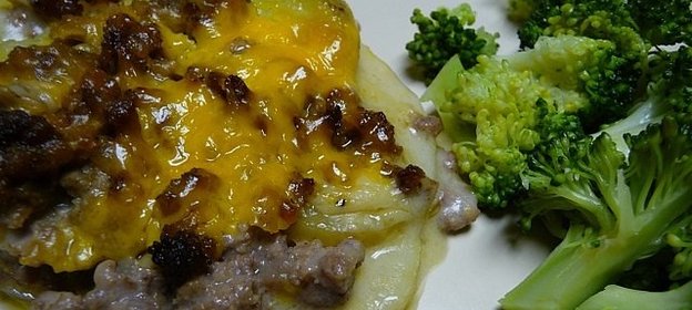 Запеканка с фаршем и сыром