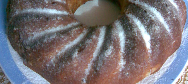 Медовый кекс с яблоком и изюмом