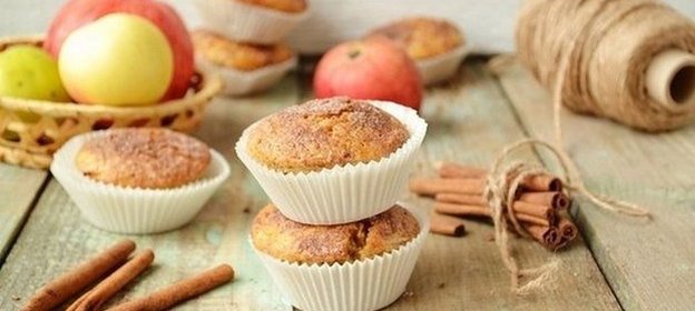 Яблочные кексы с курагой