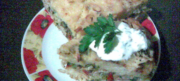 Бабка с начинкой (запеканка из вермишели с мясной начинкой)