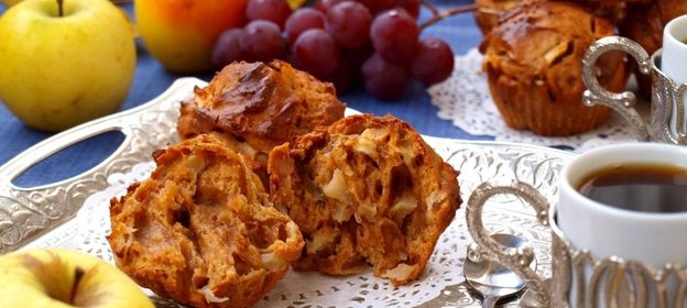 Карамельные кексы с яблоками