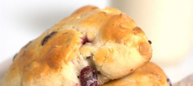 Вишнево-шоколадные сконы