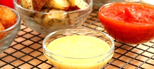 Острый горчичный соус с медом и чесноком