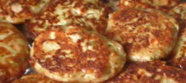 Рыбно-кабачковые оладьи