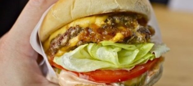 Двойной Бургер от компании «In-N-Out Burger»