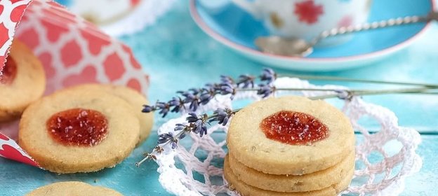 Песочное печенье с джемом