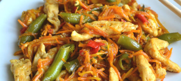 Теплый салат Корейский колорит