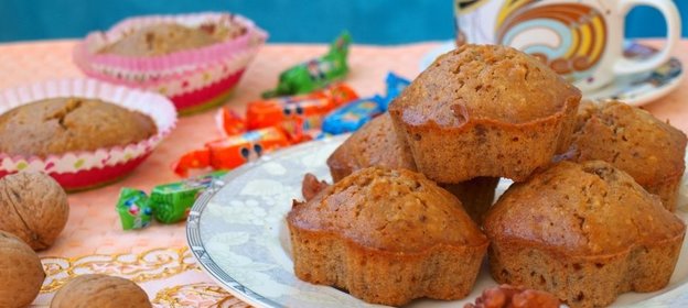 Карамельные кексы с цельнозерновой мукой и грецкими орехами