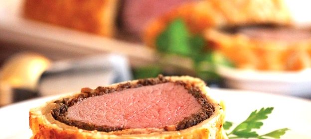 Говядина «Веллингтон» с беконом