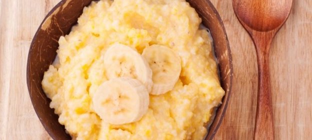 Кукурузная каша с бананом
