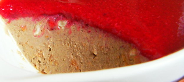 Печёночный паштет с кедровыми орешками под кизиловым желе