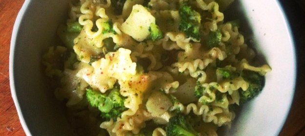 Паста с брокколи и песто