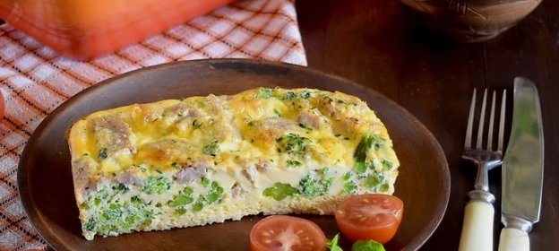 Запеканка с брокколи и отварным мясом