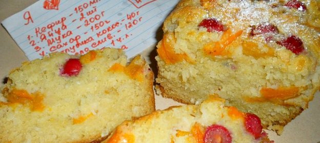Кекс с абрикосами и вишней