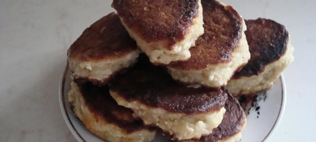 Макароны, лапша или вермишель с маслом