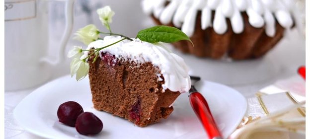 Постный шоколадный кекс с вишней Первоцвет