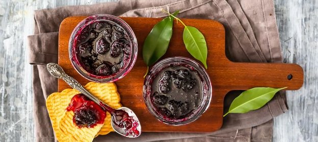 Джем из черники с лимоном