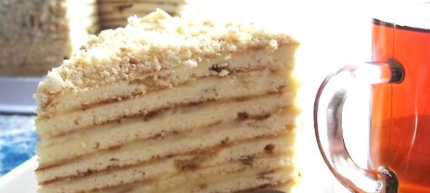 Пирог на сковороде сладкий