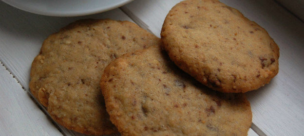 Печенье с орехами и шоколадом