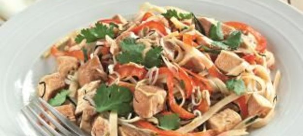 Лапша с пряной индейкой