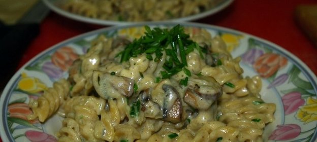 Паста с грибами в сливочном соусе