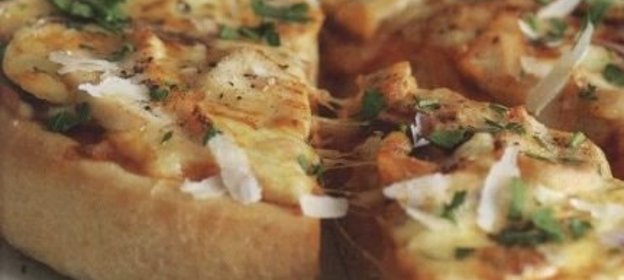 Салат с сыром и вареным окороком