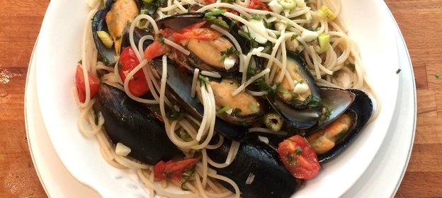 Спагетти с мидиями и фенхелем