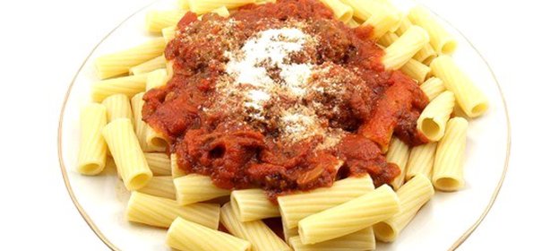 Ригатони с чоризо и томатами