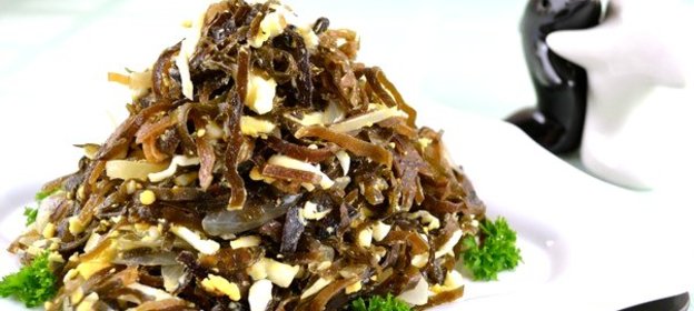 Морская капуста с яйцом