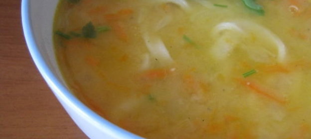 Салат из редиса с яйцами и растительным маслом