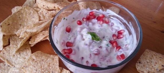 Соус из рикотты, граната и мяты