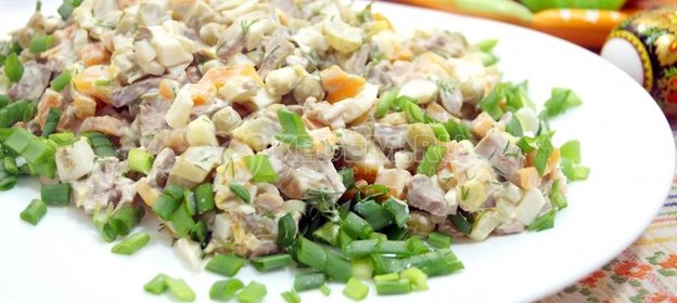 Салат с куриной печенью