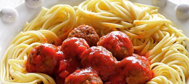 Спагетти с фрикадельками