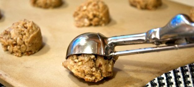 Хрустящее пасхальное печенье с орехами пекан без муки