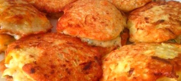 Кабачковые оладьи с морковью