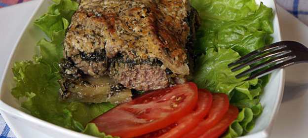 Запеканка с фрикадельками, баклажанами и шпинатом