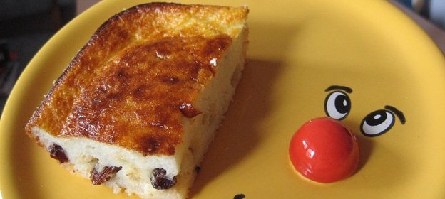 Пышная запеканка с изюмом