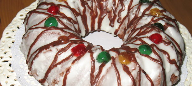 Шоколадный кекс с фисташками