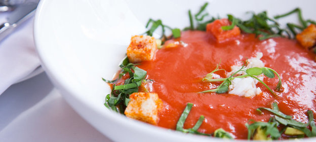 Гаспачо с крабовыми палочками