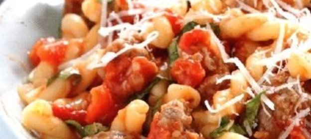 Паста с мясным соусом