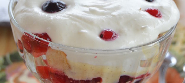 Трайфл со смородиной (Воскресный обед в британском стиле)