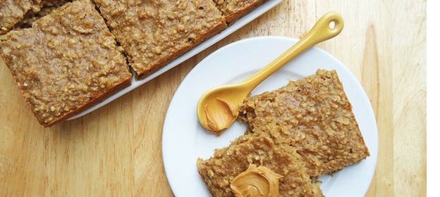 Овсяные батончики с арахисовой пастой