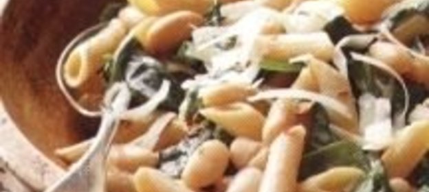 Паста с фасолью и шпинатом