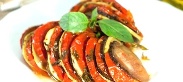 Рататуй с тимьяном и розмарином