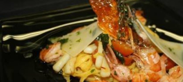 Домашняя паста с креветками