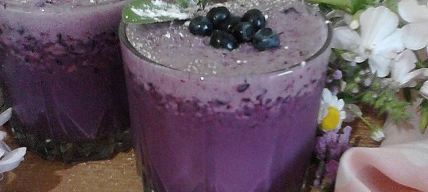 Черничное смузи с отрубями