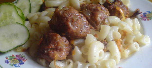 Макароны с фрикадельками