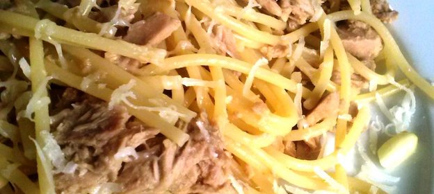 Спагетти с тунцом