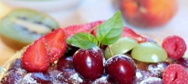 Запеканка из черешни и овсяных хлопьев